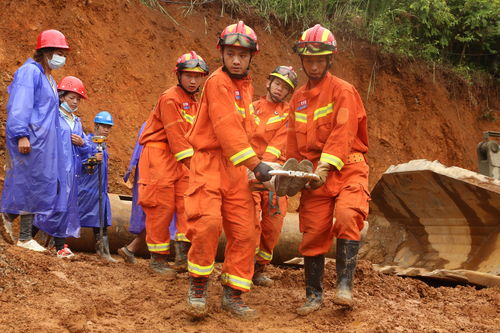 冒顶事故什么意思,山东一煤矿冒顶事故6人被困，什么是冒顶事故？