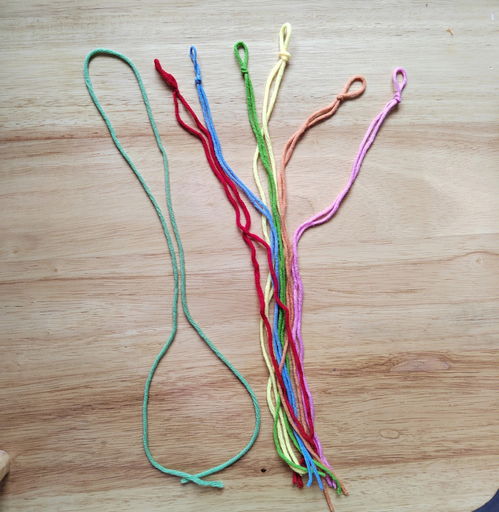 前面4根后面3根,电缆线里有4根线给其中一根接上电怎么其它3根都有电啊