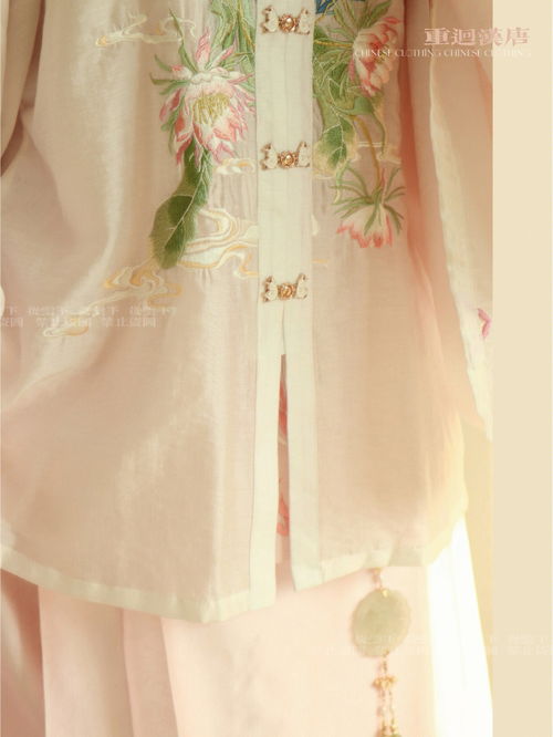 芊芊代表什么颜色,词语芊芊代表着什么颜色